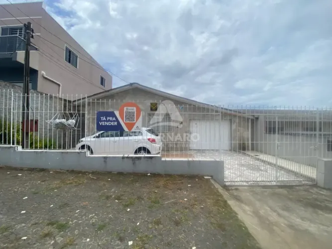Casa para Locação com Edícula