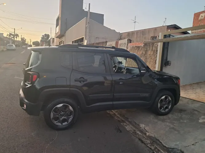 Jeep Renegade 1.8 4X2 Flex 16V Mec. 2018