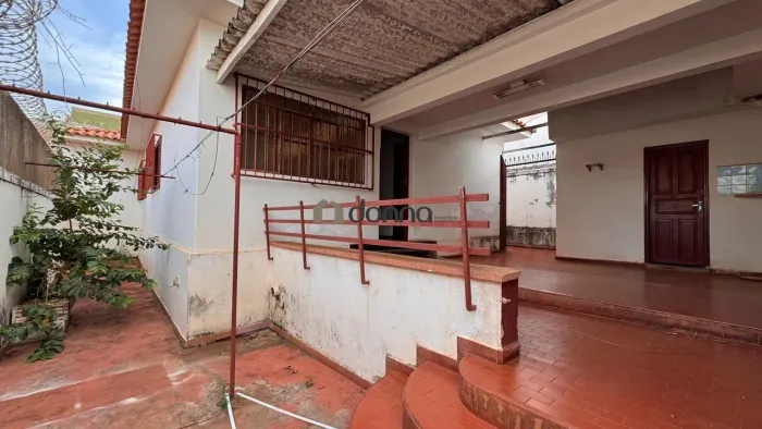 Casa para aluguel, 5 quartos, 2 vagas, São Benedito - Uberaba/MG