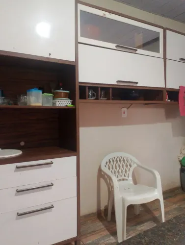 Armário 4 peças bem grande