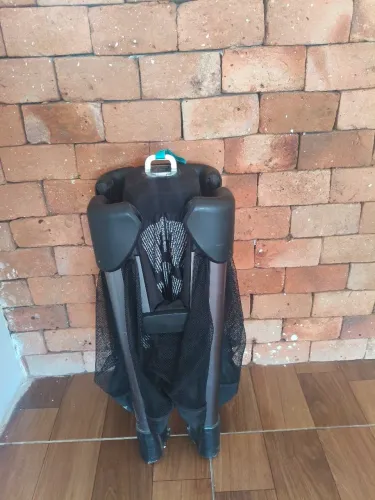 Vendo berço portátil marca 4moms usado