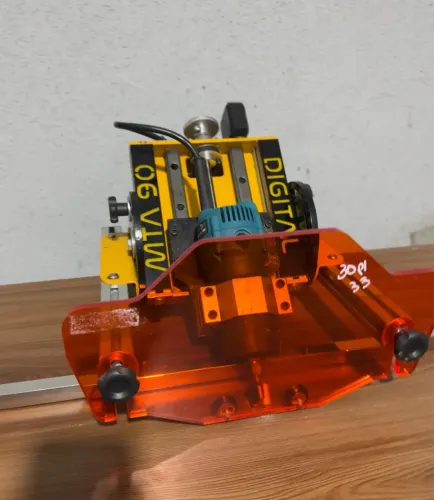 Máquina MTA90 Tupia Angular versão 2.0 área útil 1.2 mtrs x 70cm