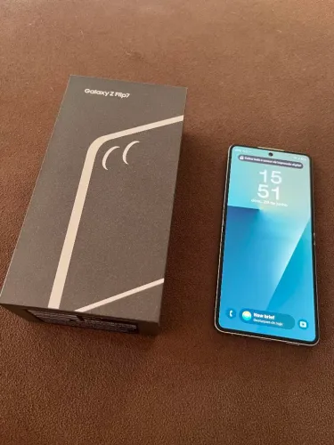 Vendo ou troco Samsung Z Flip 7