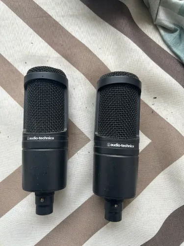 Par de Microfone AT2020 AudioTechinica