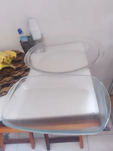 Vendo duas travessas de vidro ,da marca Tramontina