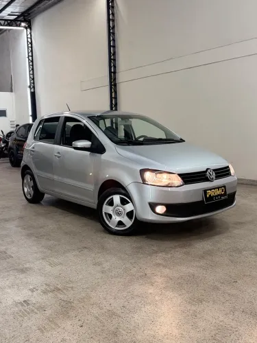 Volkswagen Fox 1.0 MI Total Flex 8V 5P 2013