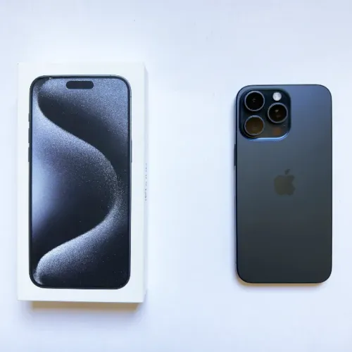 Apple iPhone 15 Pro Max, 1 TB, completo
