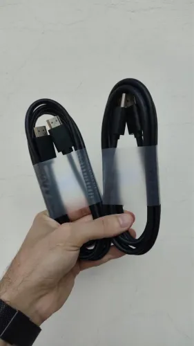 Cabo HDMI e cabo Displayport