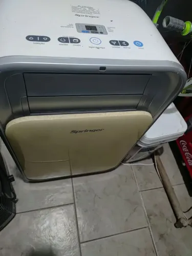 Ar condicionado portátil 220w sem o cano