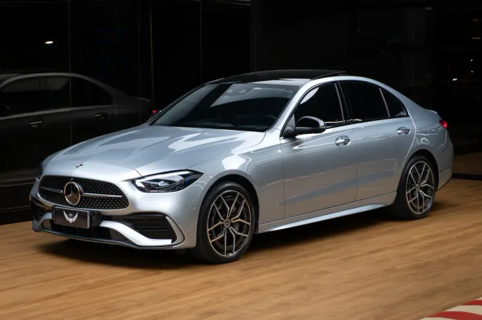 Mercedes-Benz C-300 AMG Line EQ Boost 2.0 TB Aut. 2024