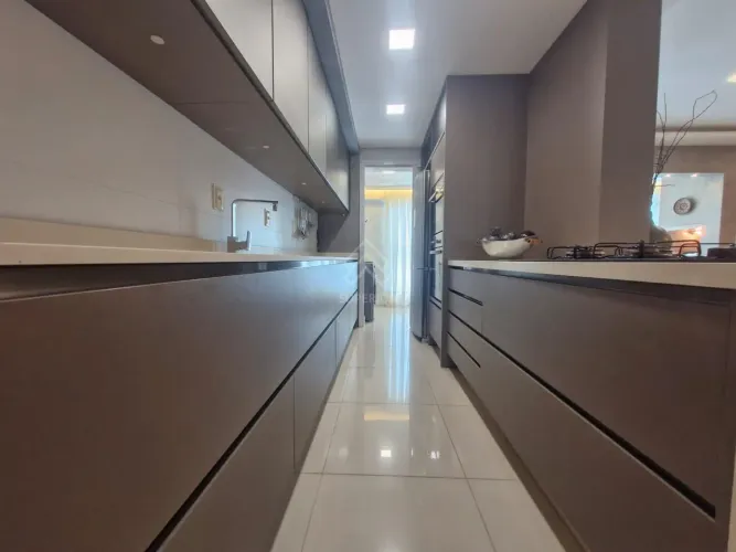 Apartamento à Venda em Itajaí  3 Dormitórios (1 Suíte) | Ressacada | Sacada com Churrasque