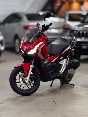 ADV 2022 - novíssima com apenas 14 mil km