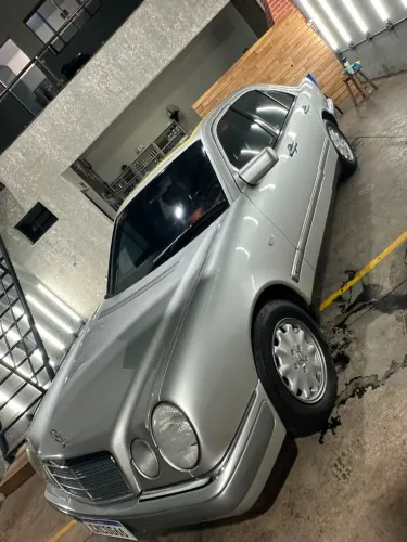 Mercedes-Benz E-240 Elegance 1998