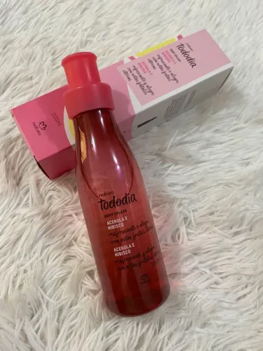 BODY SPLASH NATURA (ACEROLA E HIBISCO)