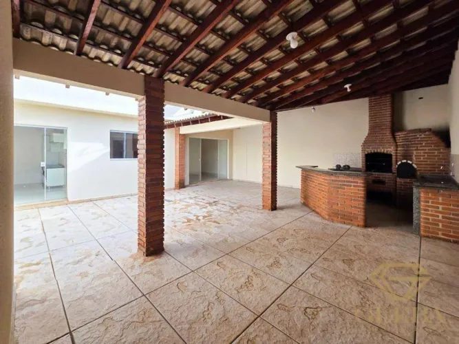 Casa locação Jardim Universitário Londrina churrasqueira 3 quartos
