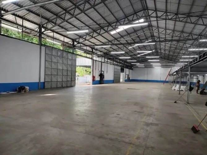 Galpão/Armazém 1.400m² c/ Docas e Habite-se e AVCB proximo Torquato Tapajos