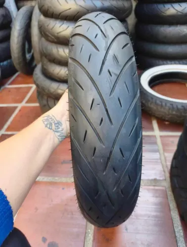 Pneu de moto 130/80-17 Metzler cruisetec, original, meia vida.