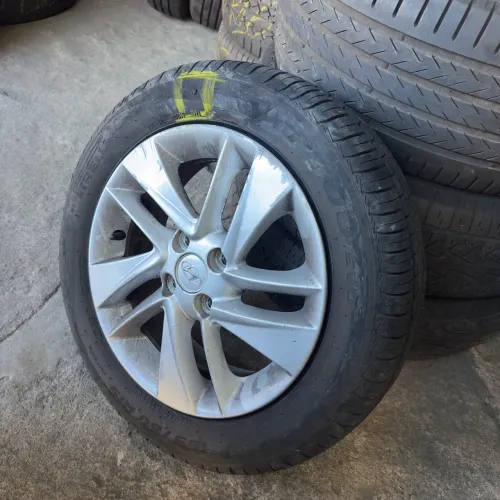 Pneu Pirelli para vulcanização - apenas 40 dias de uso
