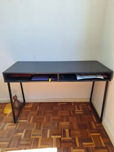 Cadeira e mesa para escritório