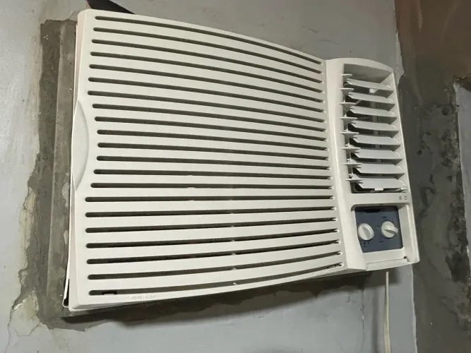 Ar Condicionado de Janela Mecânico 12000 BTUs 220v Frio Midea TELEFONE *
