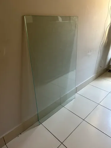 doação Vidro da mesa
