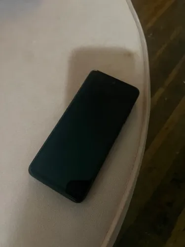 Smartphone Motorola 5G / 4G - Excelente Estado com Dupla Câmara