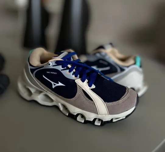 Mizuno prophecy wave beta 2 ( N°39 )