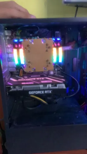 Pc gamer Ryzen 5 3500x RTX3050 6gb 24gb de ram SSD 1 tera