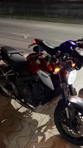Honda CB 650r 2024 pra exigentes 