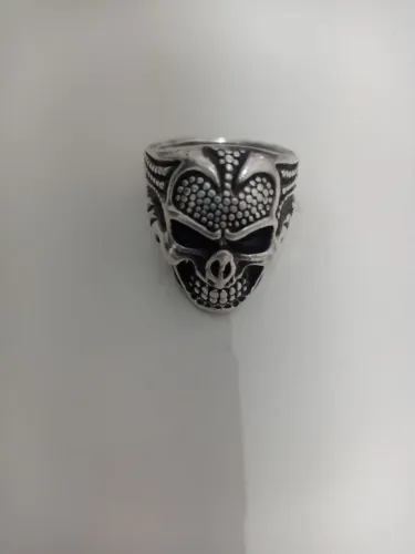 Anel de prata caveira
