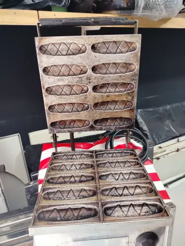 Crepeira 10 cavidades -220v