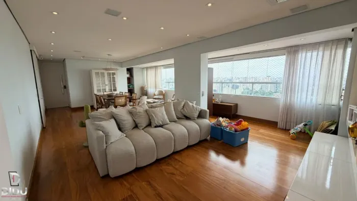 Apartamento para locação em Brooklin Paulista com 3 quartos, sendo 1 suíte, 125m²
