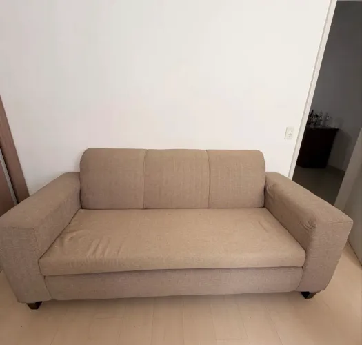 Sofa bege super conservado