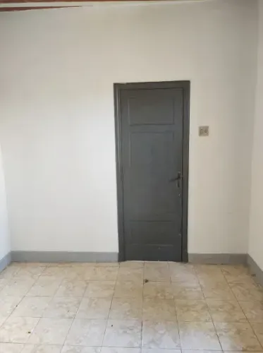 Barracão com 1 quarto em Santa Efigênia - Belo Horizonte - MG