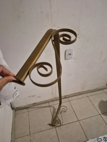 Arara de parede 1,20cm