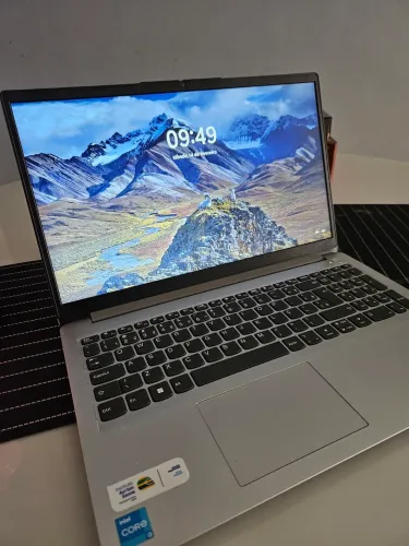 Notebook lenovo i3 R$1.800,00