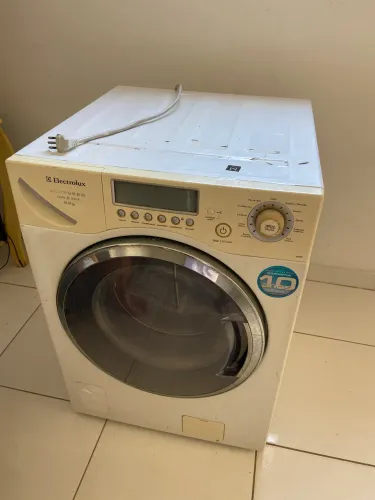 LAVA E SECA ELECTROLUX