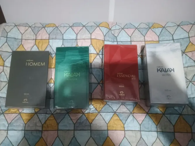 Vendo perfume da Natura lacrado original qualquer um desses quatro 90 cada