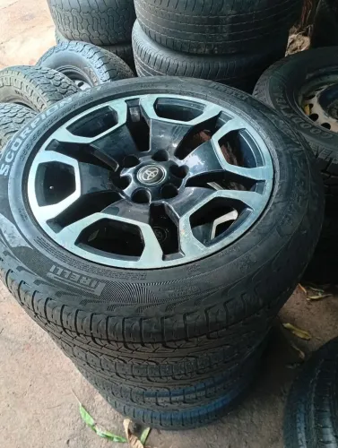 Rodas hilux aro 20
