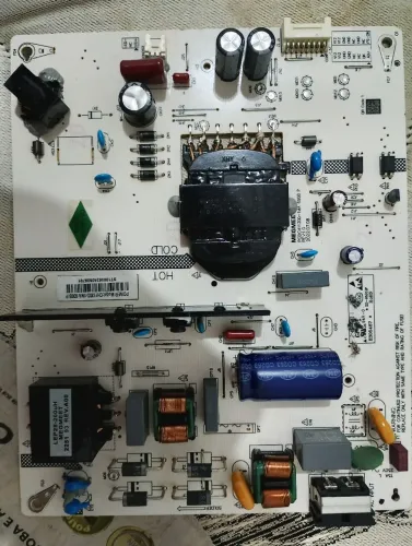 POWER Model: CH1130D-1MA 6008 P<br>Número/serial visível: ST10056240609701