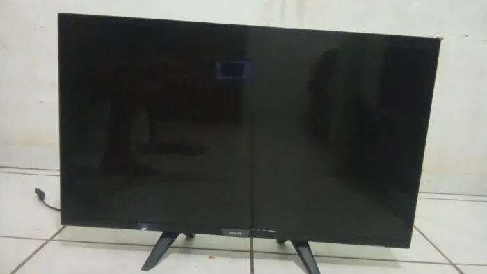 Vendo tv Philips 32 polegadas com defeito