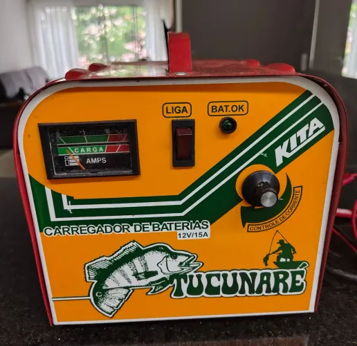 Carregador de bateria 12 v