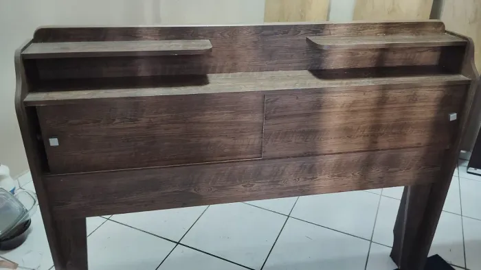 Vende-se cabeceira para cama de casal