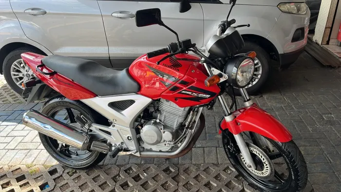 Honda CBX 250 Twister 2004