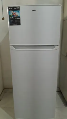 VENDE SE Geladeira nova