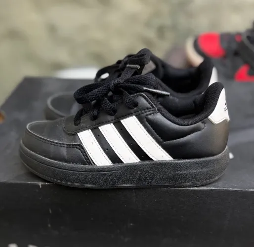 Adidas Infantil Preto n°26