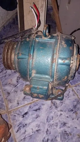 Motor trifásico 5 e 7 cv