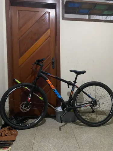 VENDO BICICLETA (4 meses de uso)