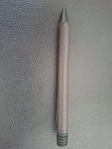 Caneta Esferográfica LAMY, Modelo Safari, cor cinza escuro. N o v a