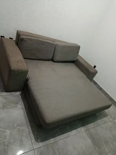 Vende-se sofá cama e bom estado precisa lavar 